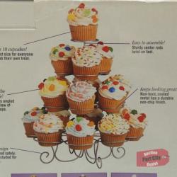 Cupcakes &#039;N More 18 Count Small Dessert Stand 307-833